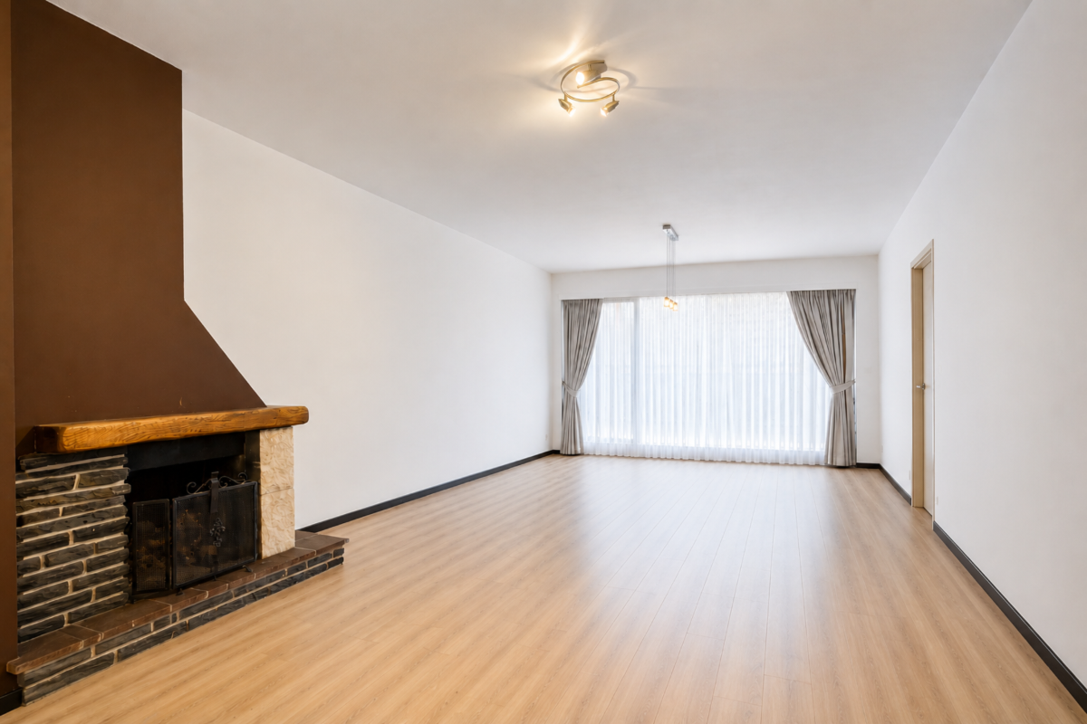 Appartement à vendre à Bruxelles 1000 275000.00€ 3 chambres 94.00m² - annonce 775100