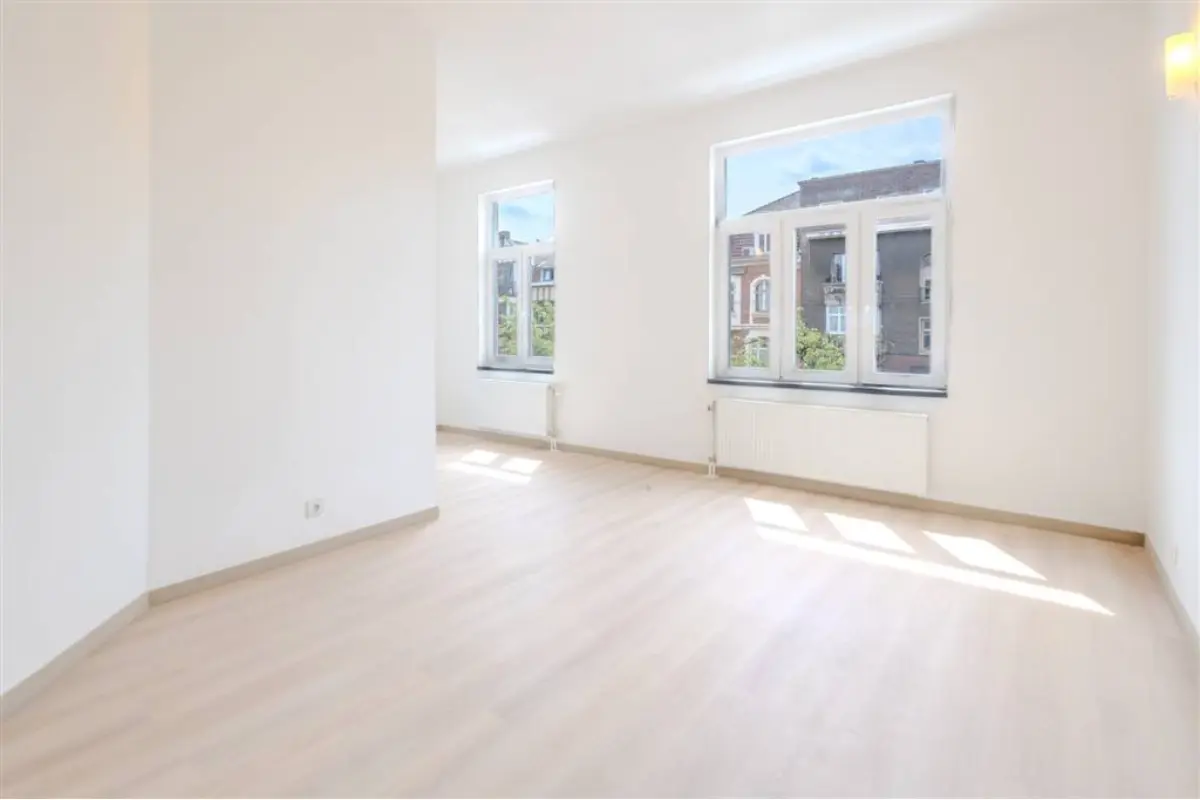 Duplex à vendre à Schaerbeek 1030 250000.00€ 1 chambres 80.00m² - annonce 775029