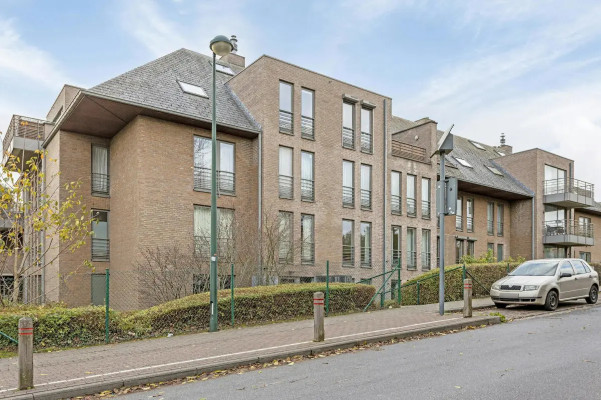 Appartement te  huur in Sint-Lambrechts-Woluwe 1200 1750.00€ 2 slaapkamers 130.00m² - Zoekertje 776181