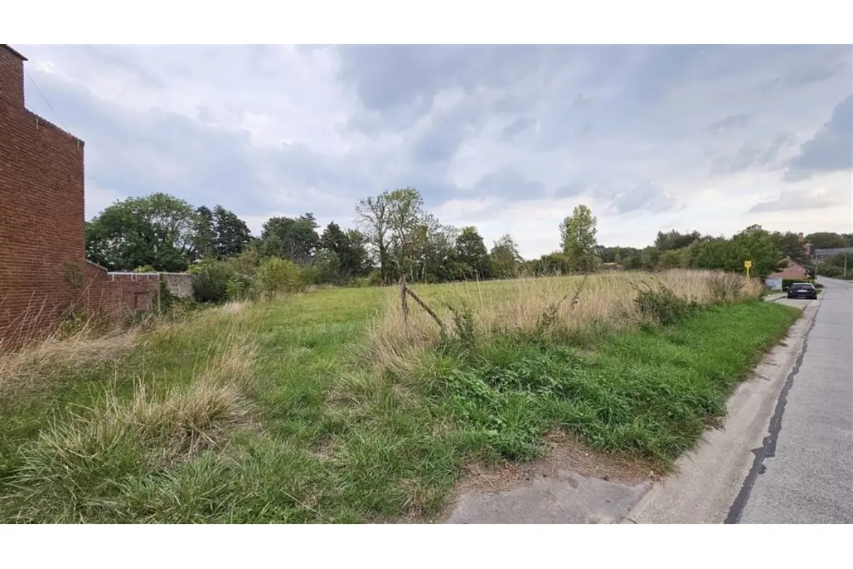 Terrain à vendre à Angre 7387 85000.00€  chambres m² - annonce 775747
