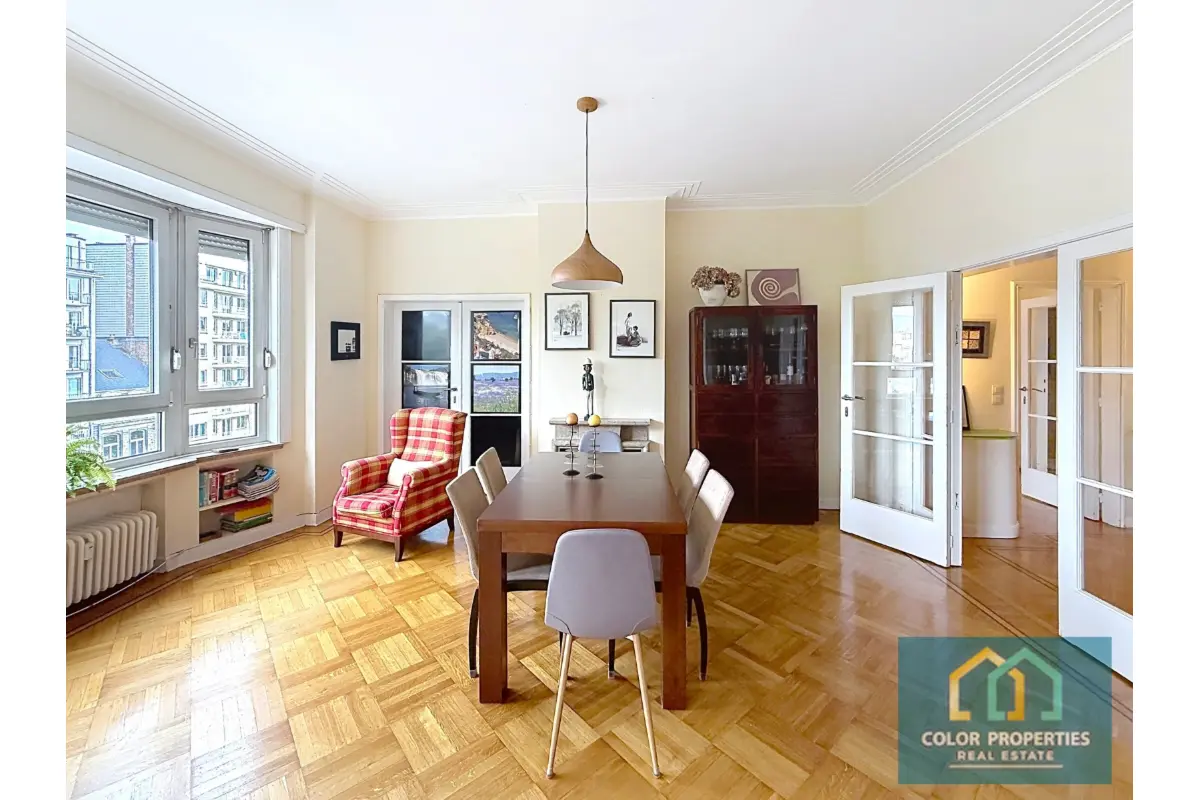 Appartement te  koop in Sint-Lambrechts-Woluwe 1200 655000.00€ 4 slaapkamers 182.00m² - Zoekertje 775436