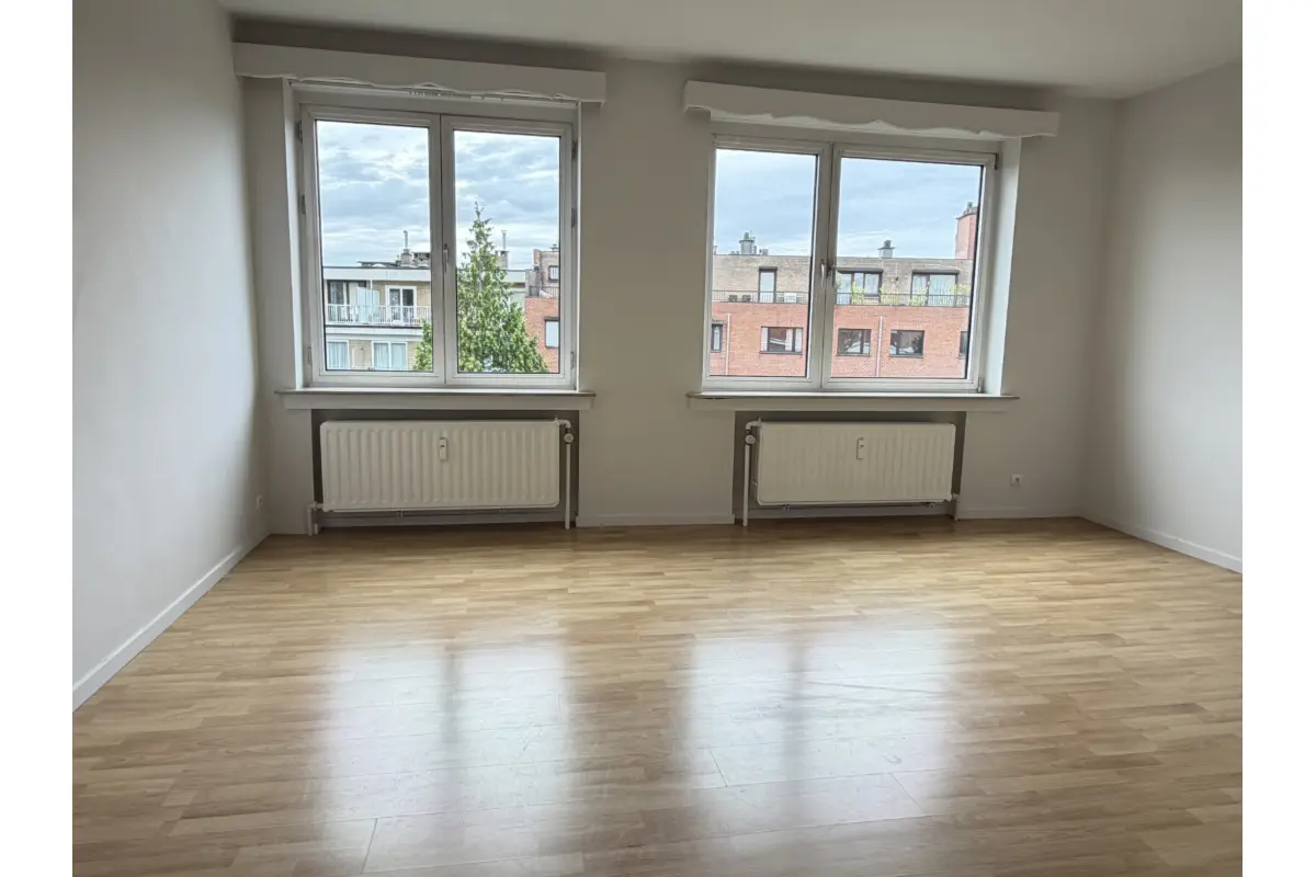Appartement te  huur in Sint-Lambrechts-Woluwe 1200 950.00€ 1 slaapkamers 80.00m² - Zoekertje 775841