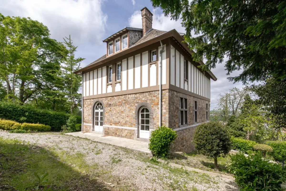 Château à vendre à Namur 5000 690000.00€ 4 chambres m² - annonce 775598