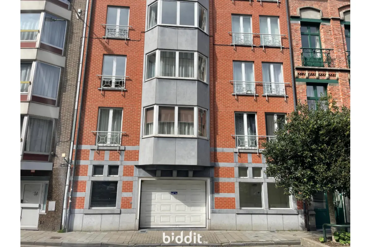 Parking te  koop in Brussel 1000 15000.00€  slaapkamers m² - Zoekertje 776099