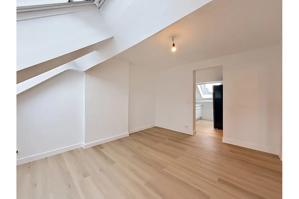 Appartement te  huur in Ukkel 1180 1150.00€ 1 slaapkamers 56.00m² - Zoekertje 775927