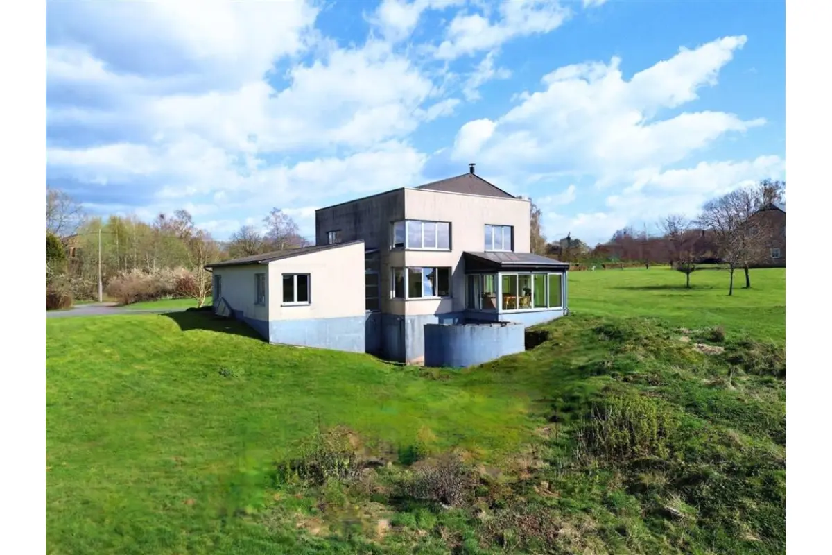 Villa te  koop in Forge-Philippe 6596 375000.00€ 4 slaapkamers 278.00m² - Zoekertje 776003