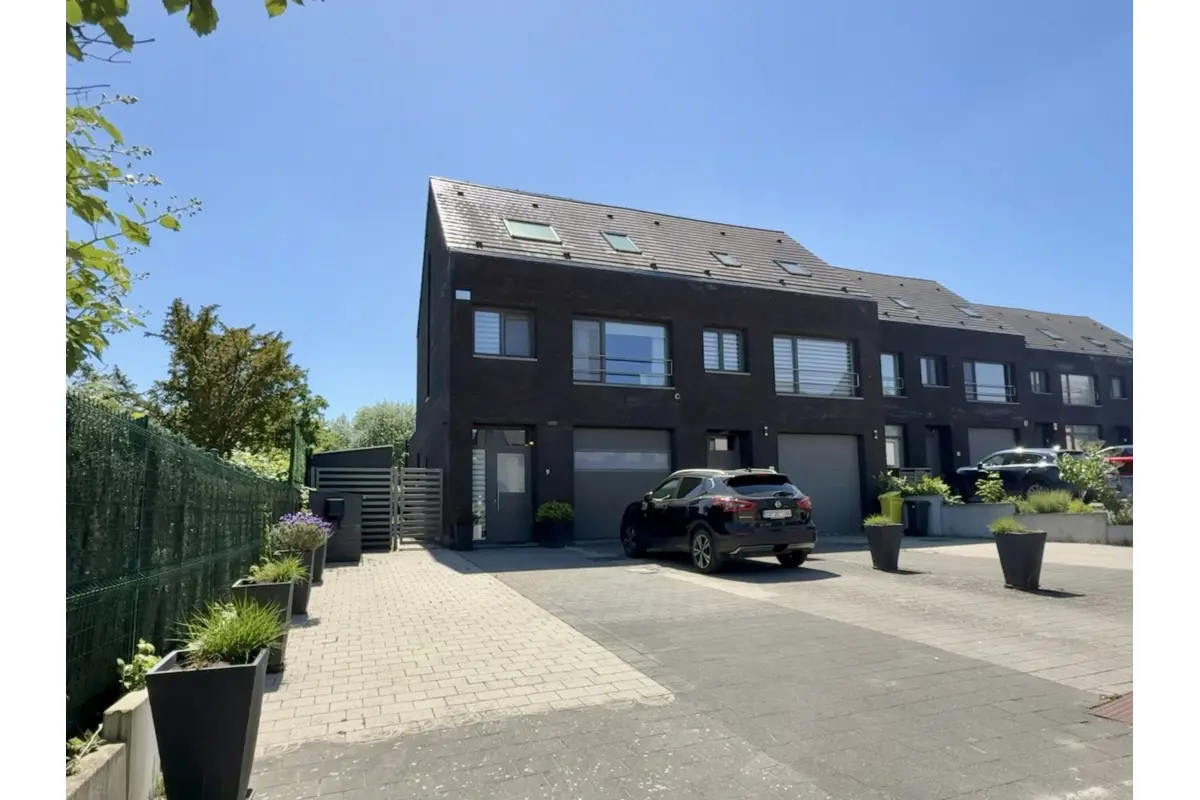 Maison à  à Sint-Stevens-Woluwe 1932 2450.00€ 4 chambres 156.00m² - annonce 777349