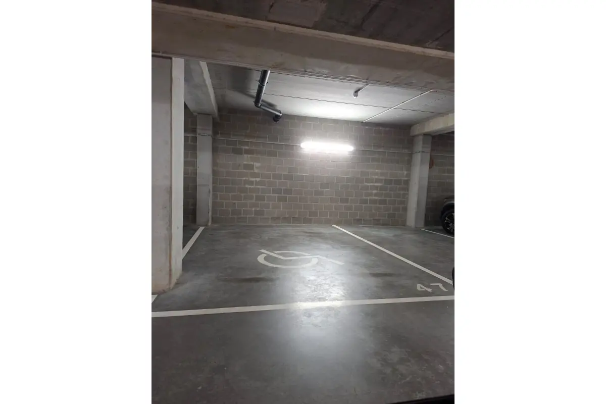 Parking à louer à Alost 9300 70.00€  chambres m² - annonce 777065