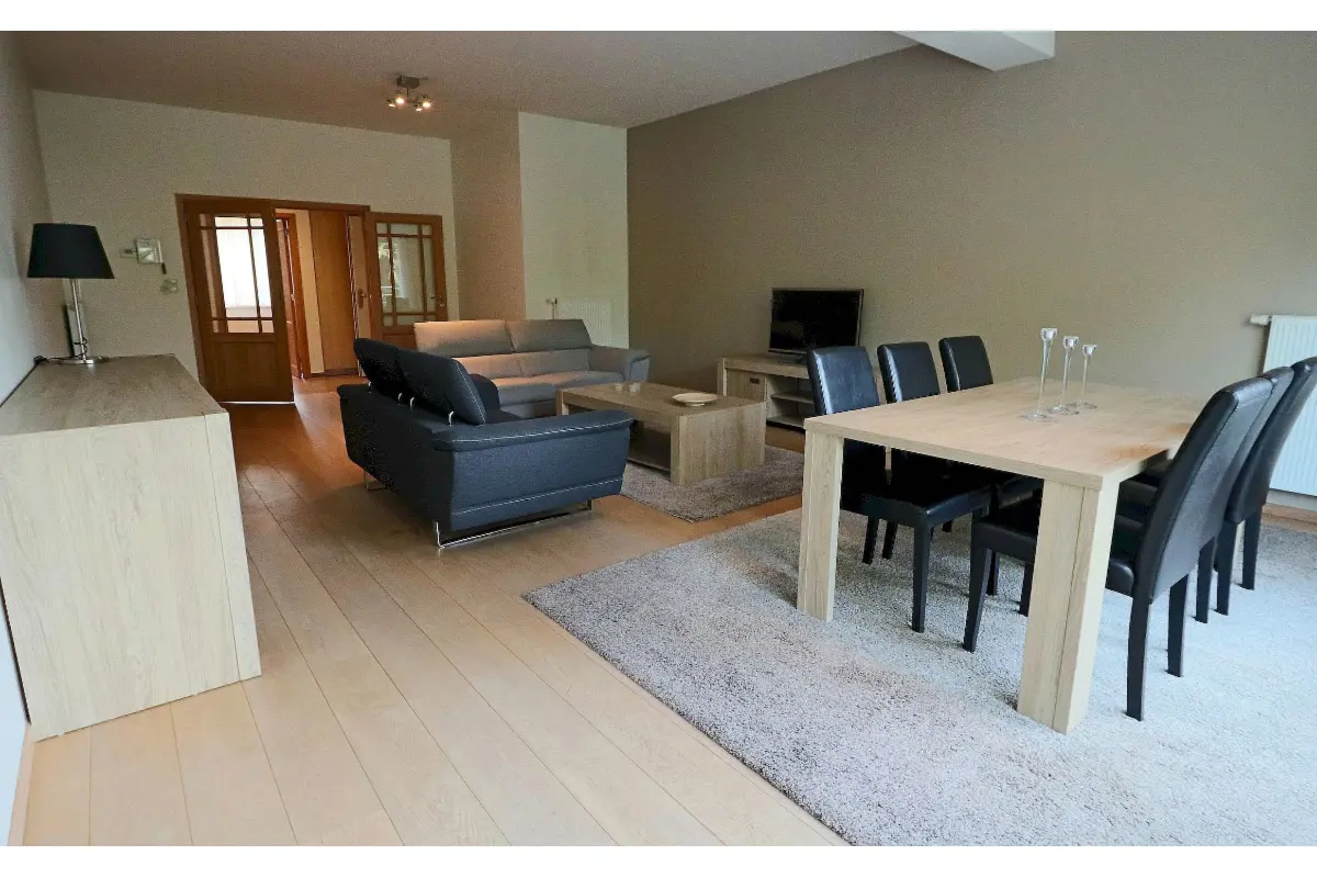 Rez-de-chaussée à louer à Kraainem 1950 1925.00€ 2 chambres 110.00m² - annonce 776834