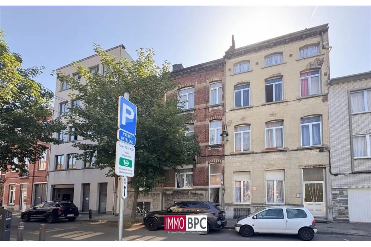 Huis te  in Sint-Jans-Molenbeek 1080 399000.00€ 4 slaapkamers m² - Zoekertje 777806