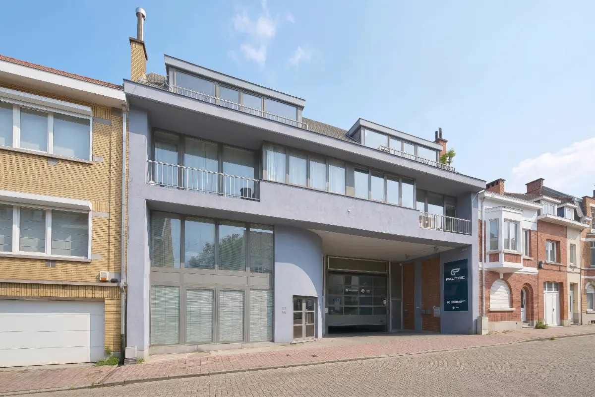 Appartement à  à Woluwe-Saint-Pierre 1150 1450.00€ 2 chambres 96.00m² - annonce 777238