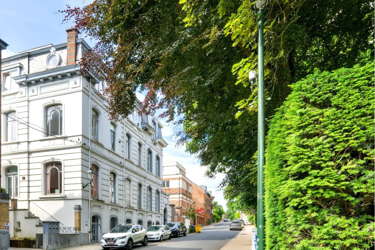 Immeuble de rapport - Immeuble à appartement à vendre à Uccle 1180 1750000.00€ 8 chambres 654.00m² - annonce 777064