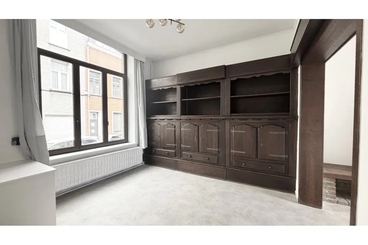 Maison à louer à Etterbeek 1040 1950.00€ 4 chambres 158.00m² - annonce 777571