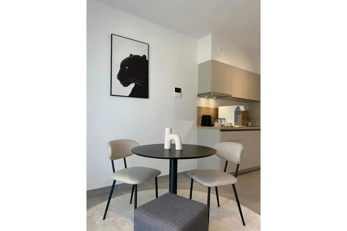 Maison à louer à Molenbeek-Saint-Jean 1080 2500.00€  chambres m² - annonce 777782