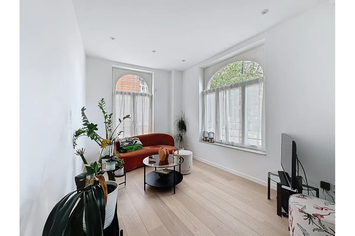 Appartement te  in Elsene 1050 1800.00€ 2 slaapkamers 110.00m² - Zoekertje 778165