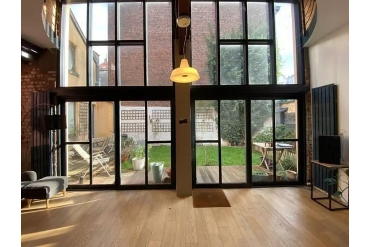 Commerce à louer à Molenbeek-Saint-Jean 1080 1500.00€ 0 chambres m² - annonce 777986
