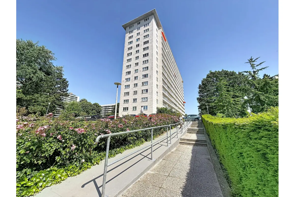 Appartement te  koop in Laken 1020 239000.00€ 3 slaapkamers 90.00m² - Zoekertje 778522