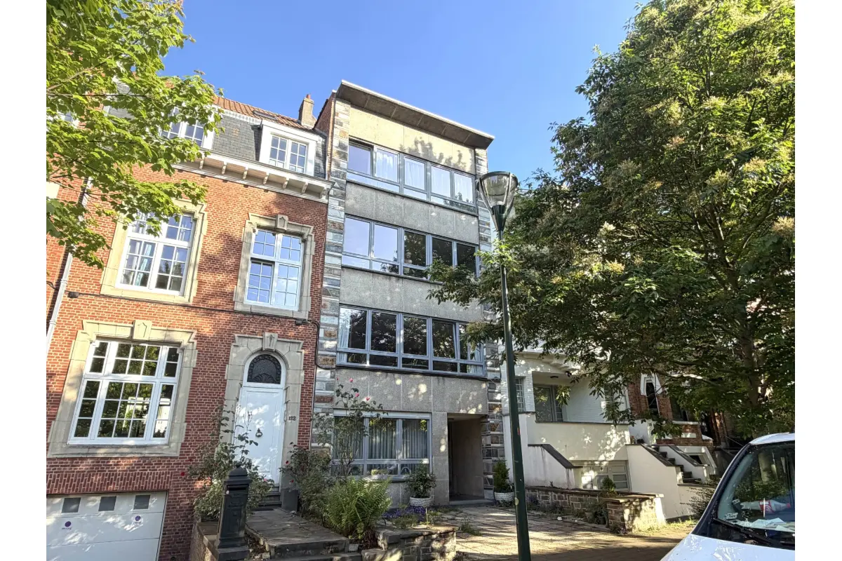 Appartement à  à Woluwe-Saint-Lambert 1200 320000.00€ 2 chambres 82.00m² - annonce 778446