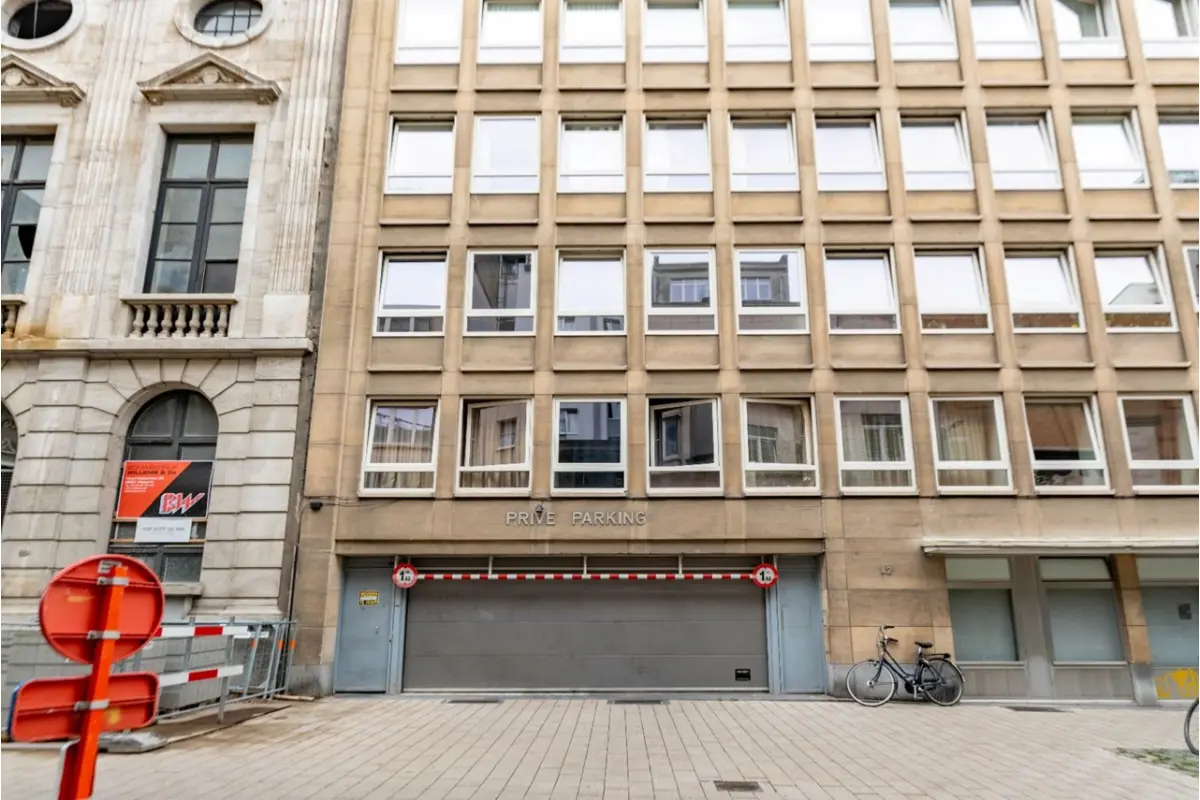 Parking & garage te  koop in Antwerpen 2000 38500.00€  slaapkamers m² - Zoekertje 778415