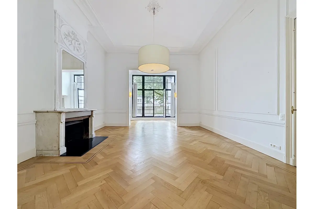 Commerce à vendre à Saint-Gilles 1060 595000.00€  chambres 150.00m² - annonce 778484