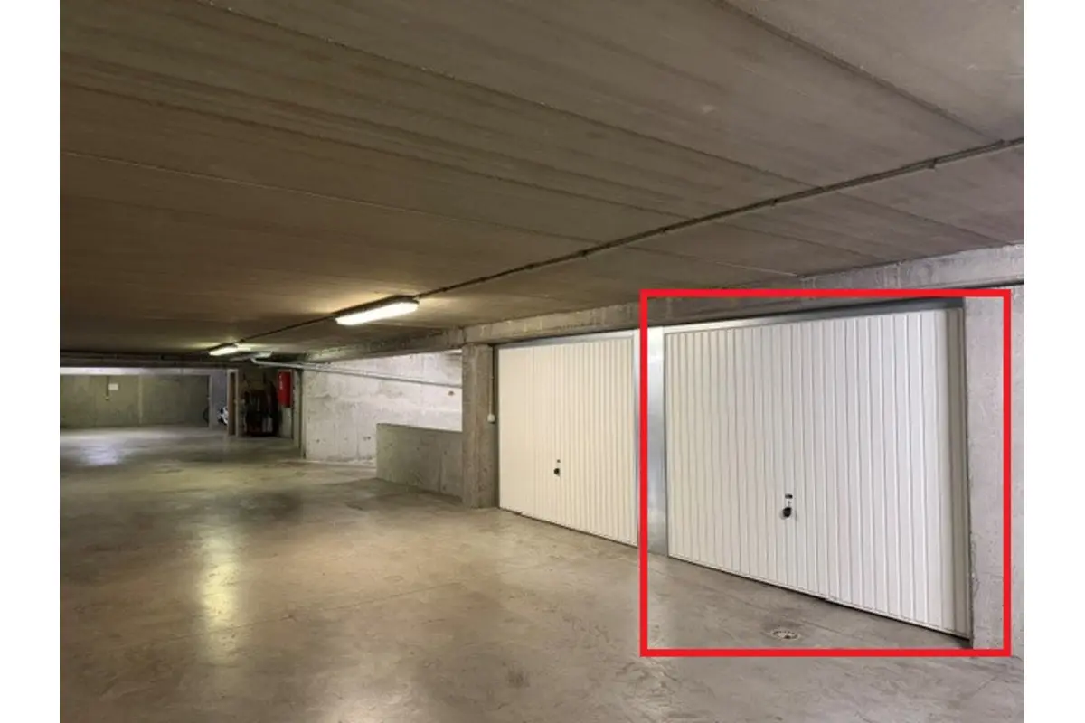 Parking / garage à vendre à Woluwe-Saint-Lambert 1200 35000.00€  chambres m² - annonce 778512