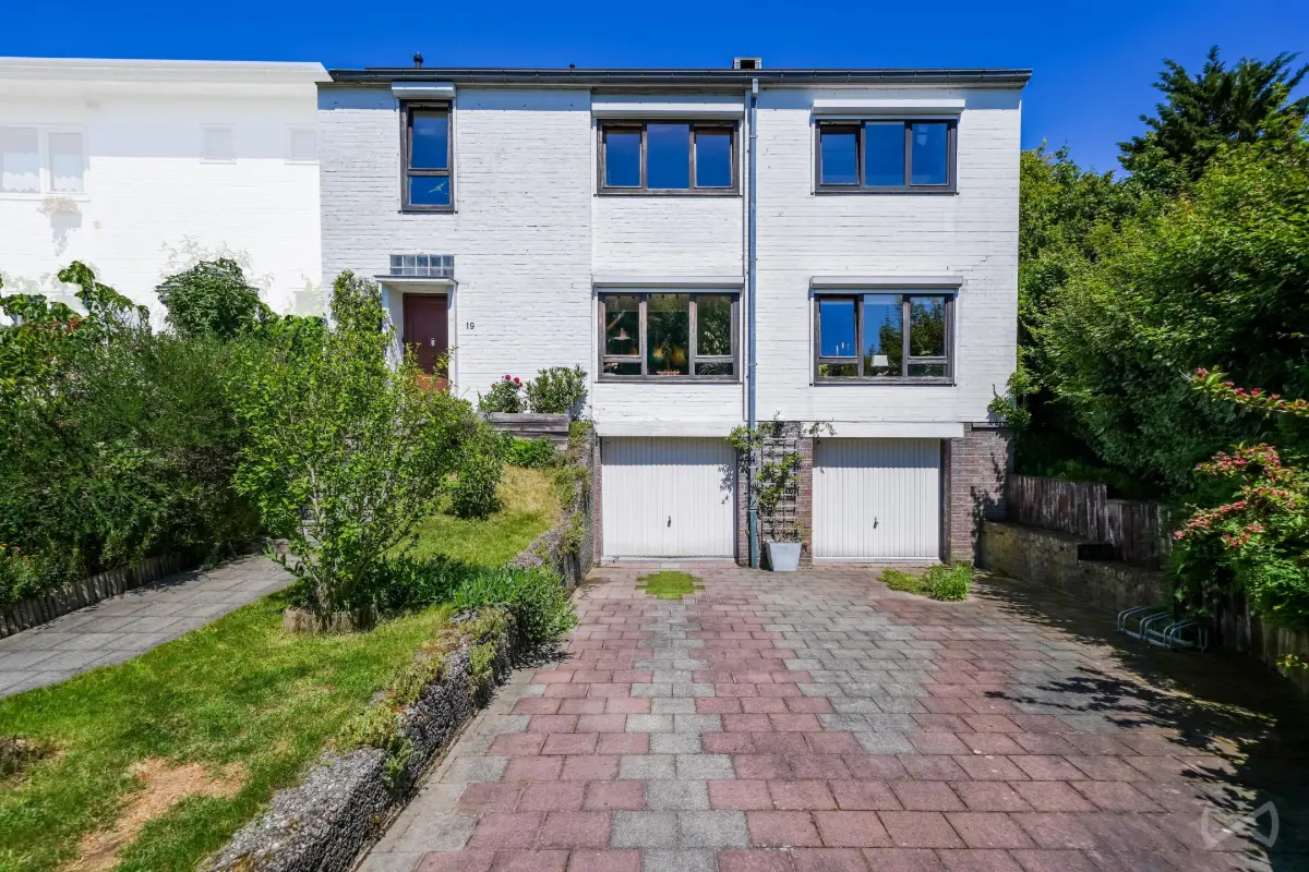 Huis te  koop in Sint-Lambrechts-Woluwe 1200 950000.00€ 4 slaapkamers 177.00m² - Zoekertje 778133