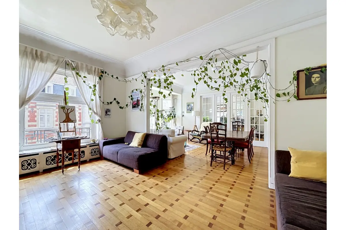 Appartement te  in Sint-Gillis 1060 2000.00€ 2 slaapkamers 162.00m² - Zoekertje 778164
