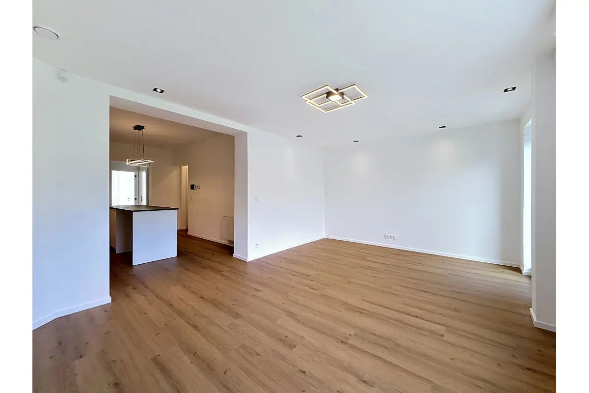 Duplex à louer à Woluwe-Saint-Lambert 1200 1950.00€ 3 chambres 113.00m² - annonce 779605