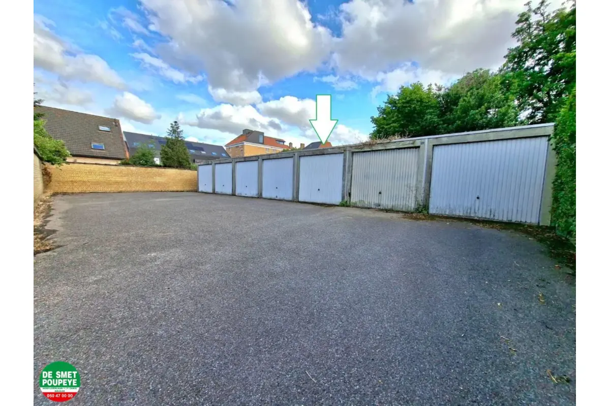 Parking & garage te  koop in Assebroek 8310 35000.00€  slaapkamers m² - Zoekertje 779463