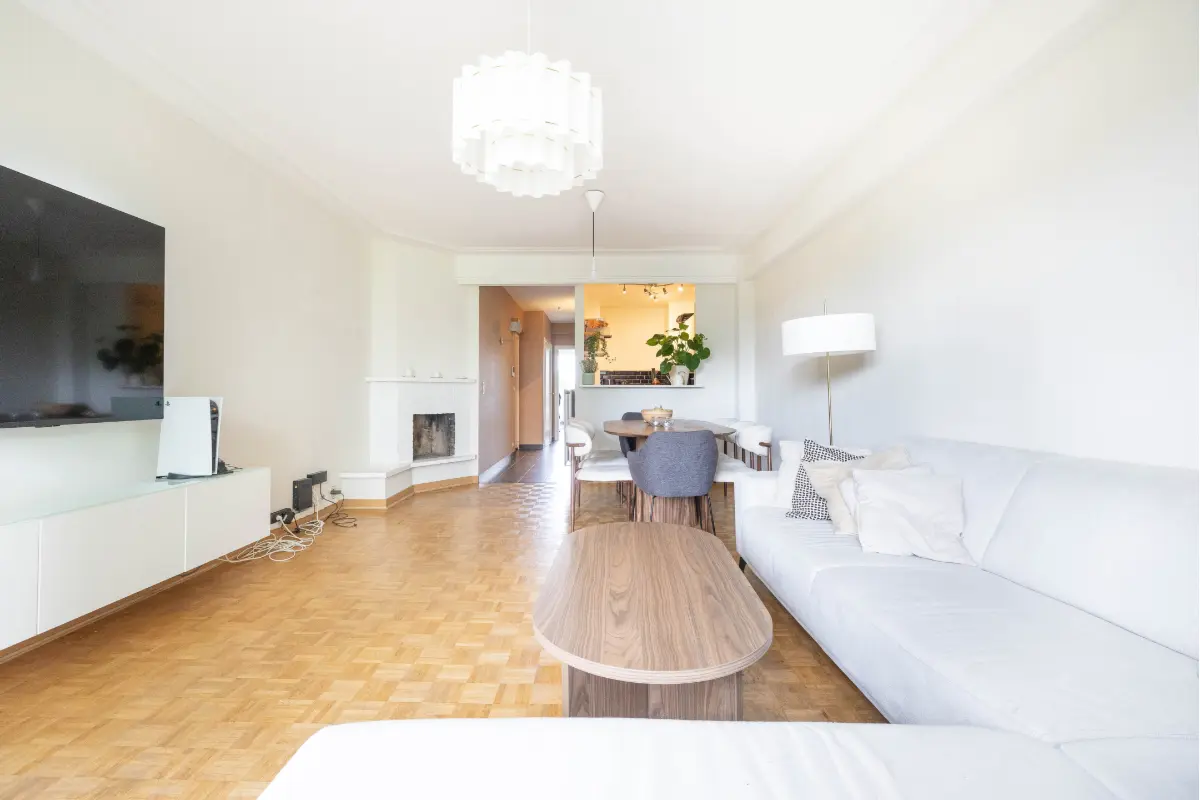 Appartement te  koop in Sint-Jans-Molenbeek 1080 199000.00€ 1 slaapkamers 63.00m² - Zoekertje 779633