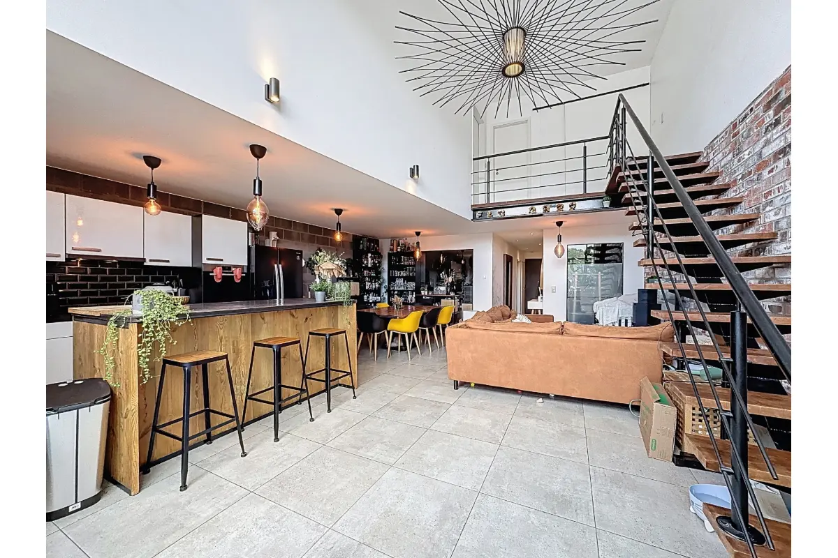 Loft à vendre à Verviers 4800 290000.00€ 3 chambres 141.00m² - annonce 779454