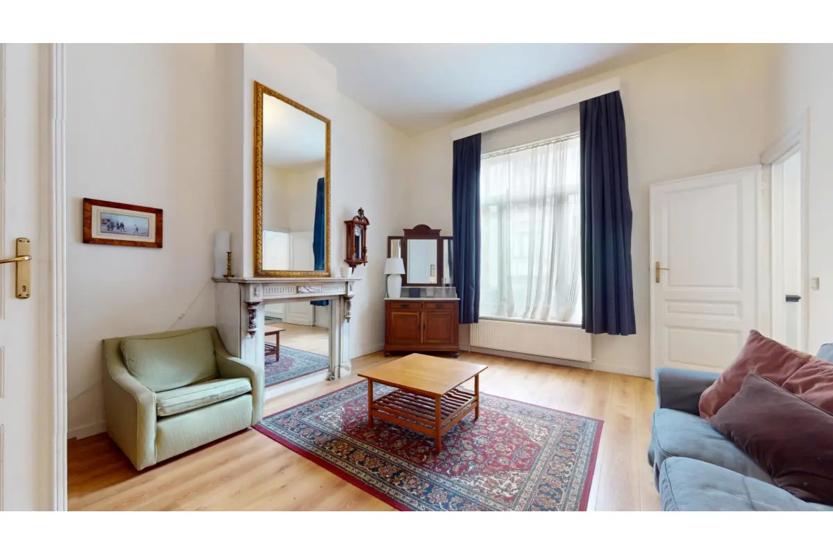Huis te  in Etterbeek 1040 685000.00€ 6 slaapkamers 212.00m² - Zoekertje 779051