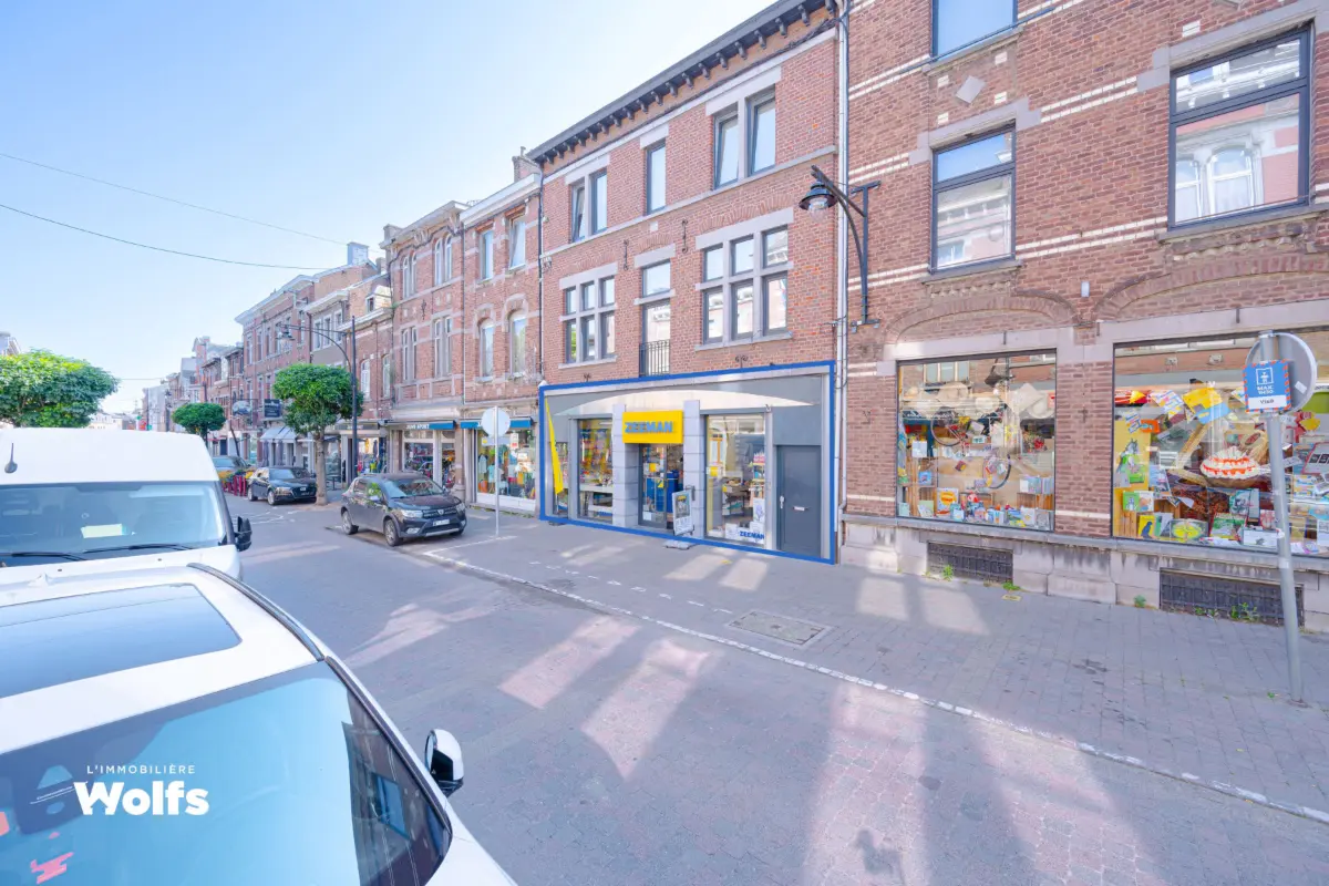 Commerce à louer à Visé 4600 3100.00€  chambres 180.00m² - annonce 779301