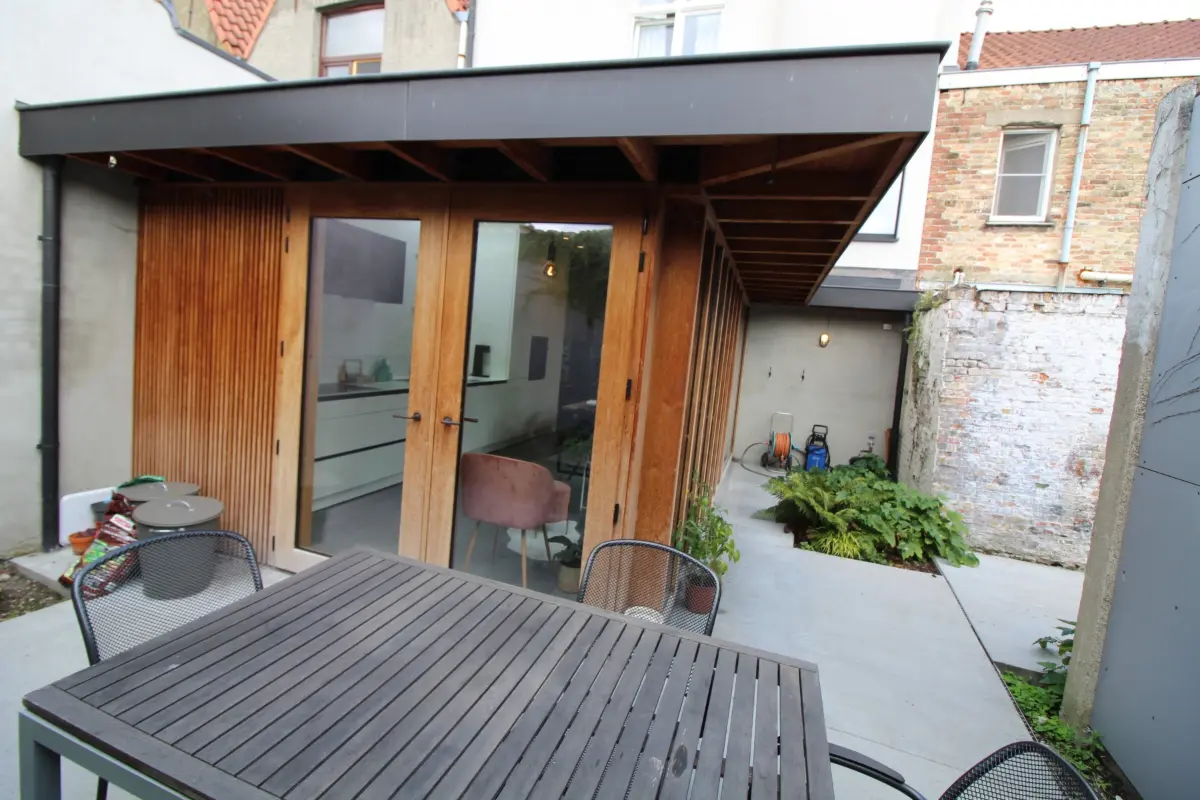 Huis te  huur in Brugge 8000 1200.00€ 3 slaapkamers m² - Zoekertje 780230