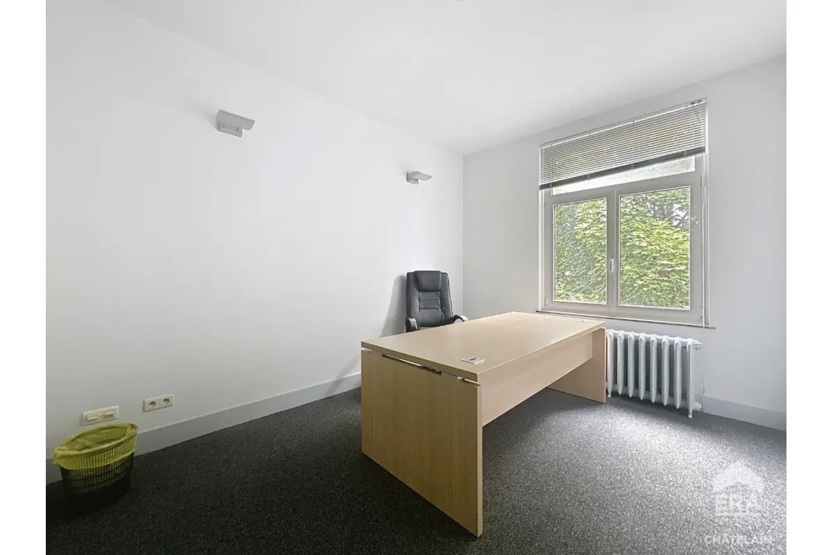 Commerce à louer à Bruxelles 1000 375.00€ 0 chambres 30.00m² - annonce 779989