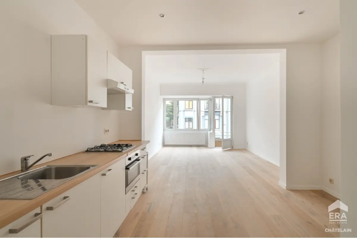 Appartement te  koop in Vorst 1190 275000.00€ 1 slaapkamers 60.00m² - Zoekertje 779985
