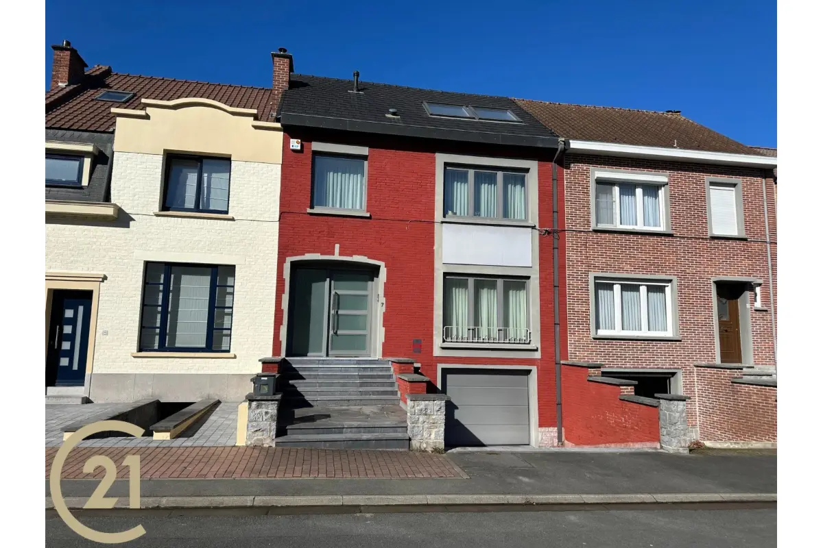 Huis te  huur in Doornik 7500 1400.00€ 3 slaapkamers 234.00m² - Zoekertje 780155
