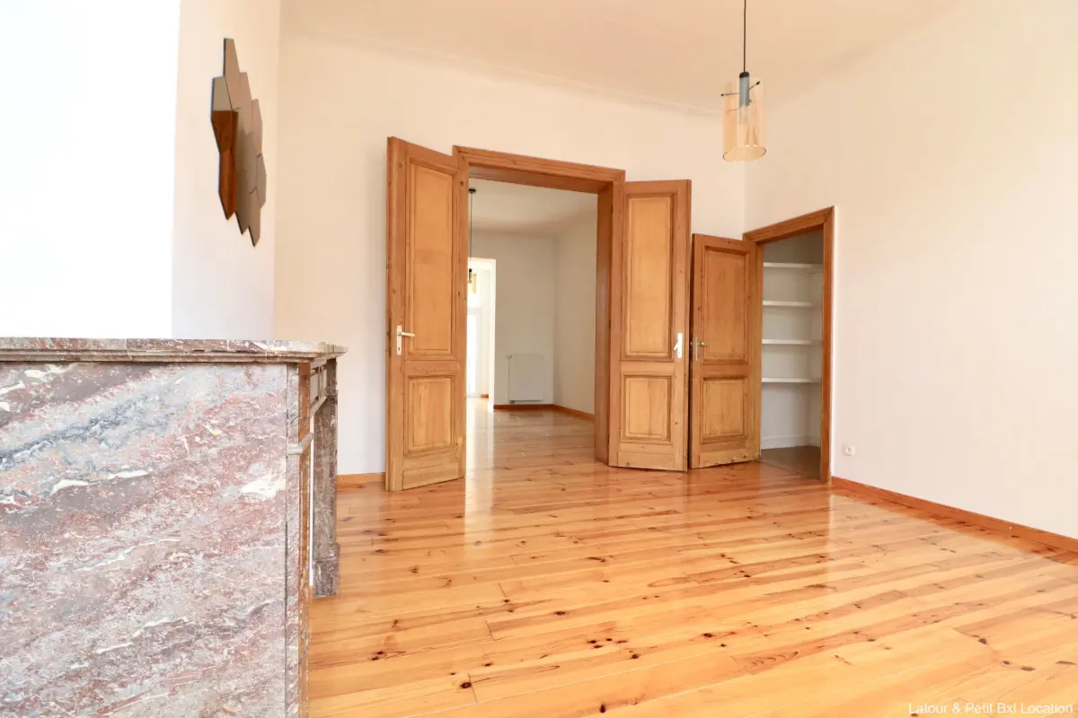 Appartement à louer à Saint-Gilles 1060 1270.00€ 1 chambres 82.00m² - annonce 780427