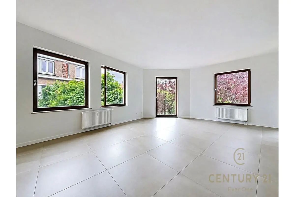Appartement te  koop in Evere 1140 260000.00€ 1 slaapkamers 72.00m² - Zoekertje 780685