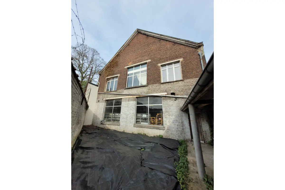 Appartementsgebouw te  koop in Sint-Jans-Molenbeek 1080 960000.00€ 0 slaapkamers 900.00m² - Zoekertje 780784