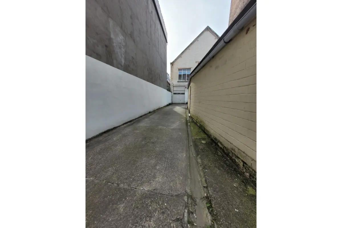 Appartementsgebouw te  koop in Sint-Jans-Molenbeek 1080 960000.00€ 0 slaapkamers 900.00m² - Zoekertje 780784
