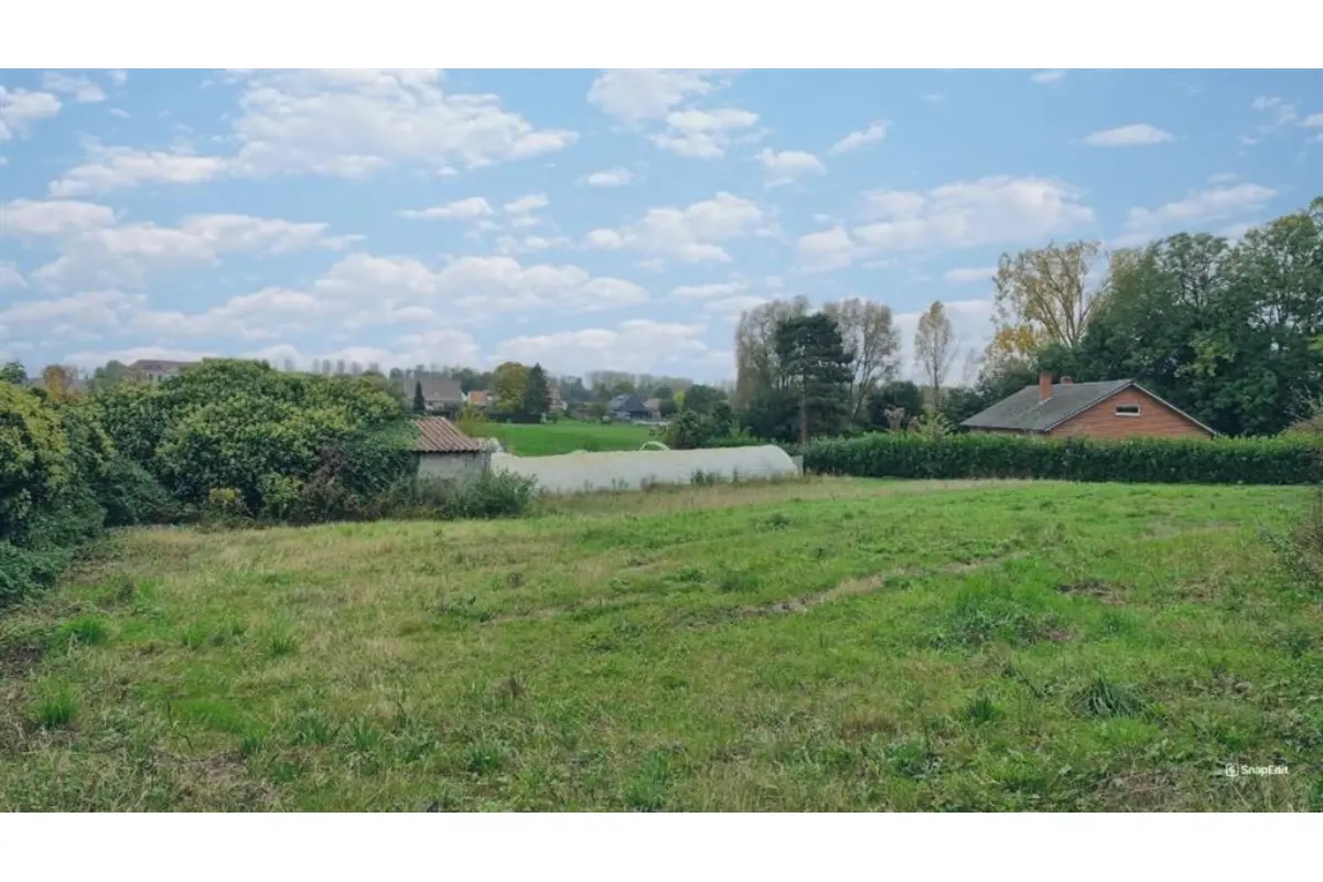 Grond te  koop in Mourcourt 7543 77250.00€  slaapkamers m² - Zoekertje 781380