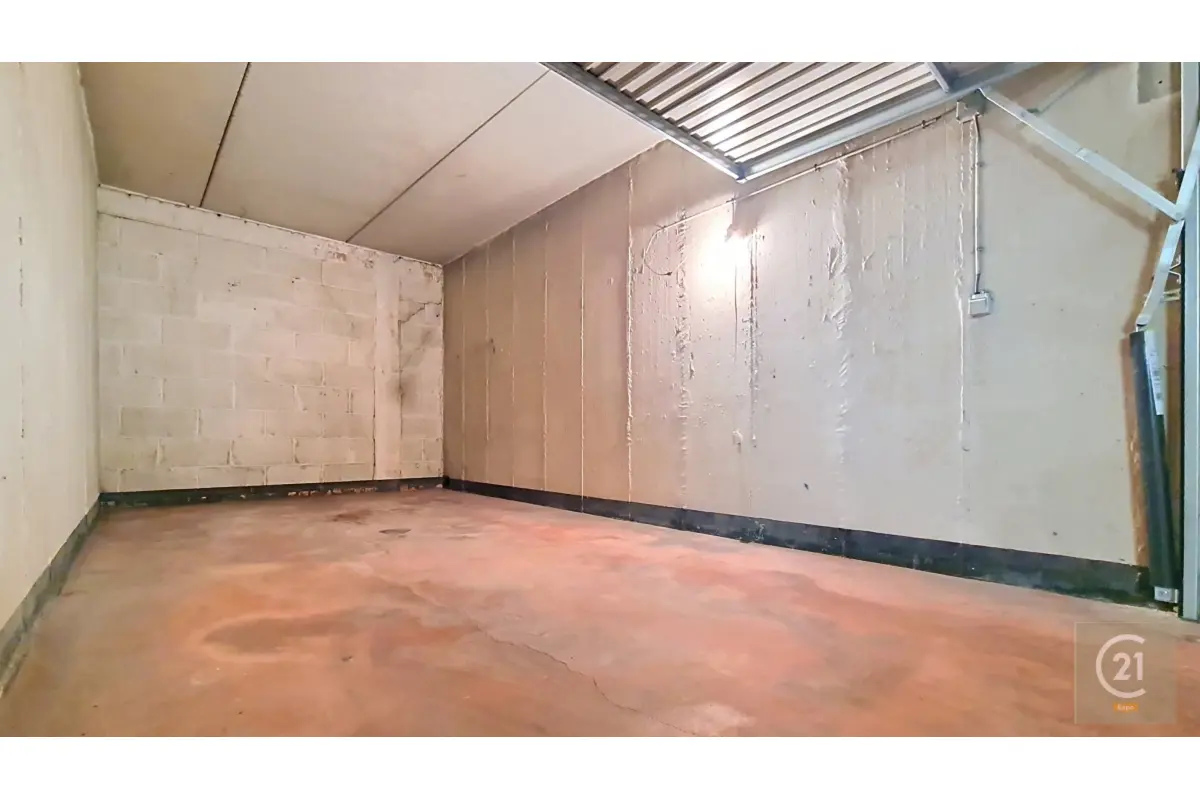 Box te  koop in Jette 1090 30000.00€  slaapkamers m² - Zoekertje 781293