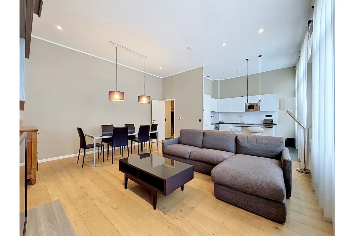 Appartement te  in Elsene 1050 350000.00€ 1 slaapkamers 70.00m² - Zoekertje 781446