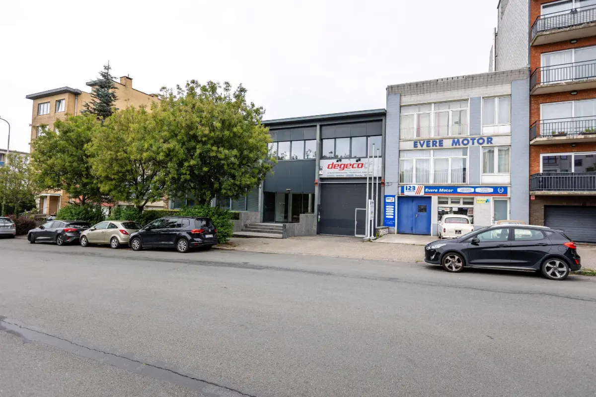 Handelszaak te  koop in Evere 1140 1350000.00€  slaapkamers 1425.00m² - Zoekertje 781356