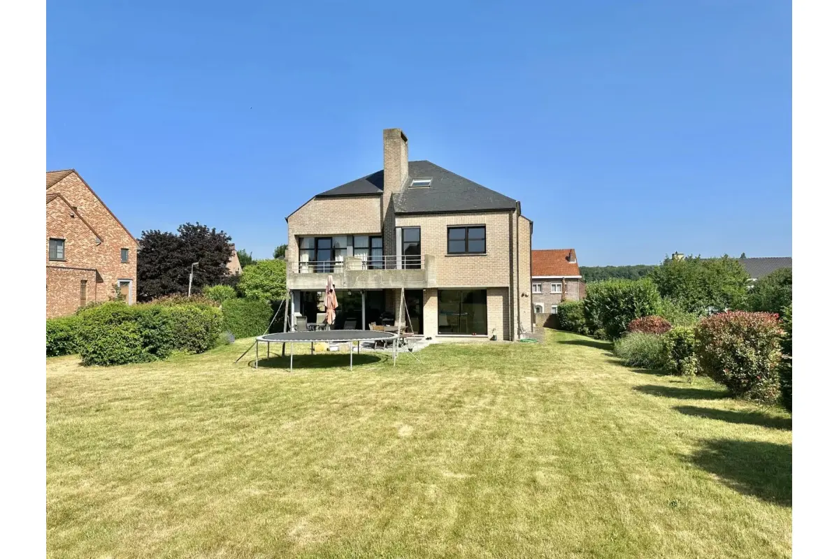 Villa à louer à Tervuren 3080 3200.00€ 4 chambres 334.00m² - annonce 780828