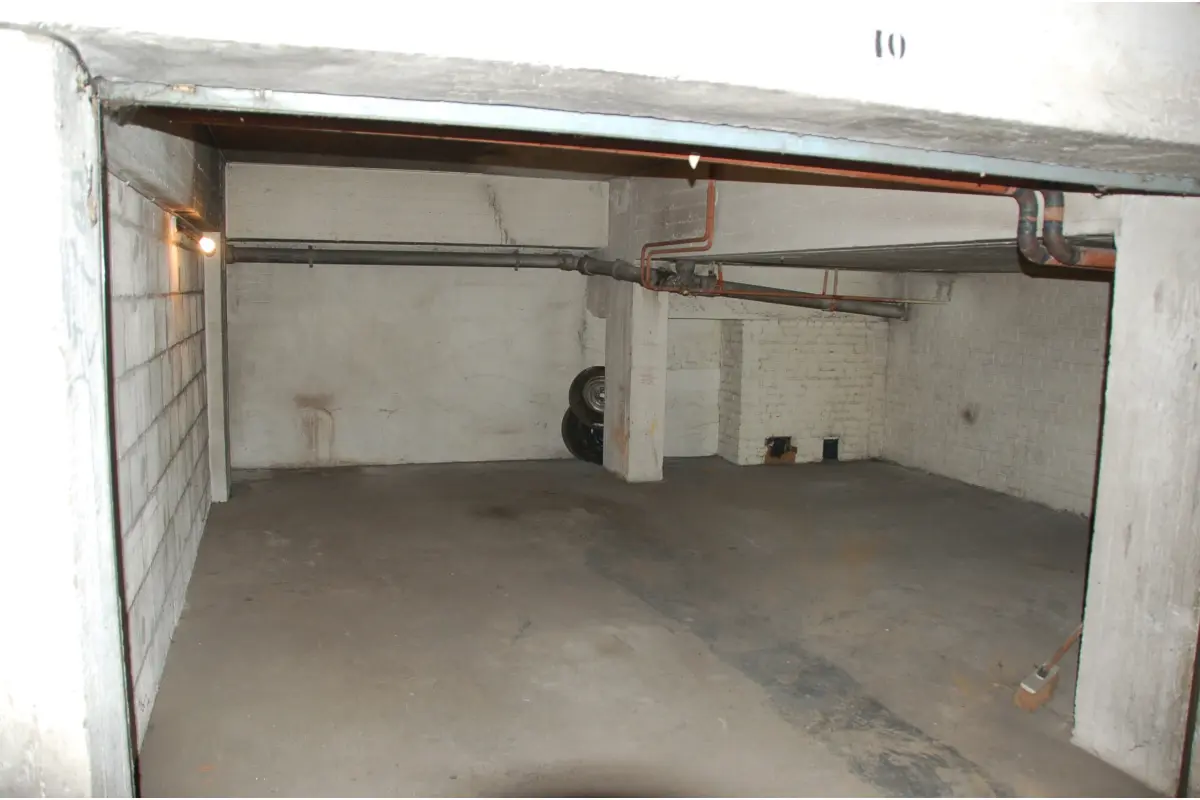 Parking & garage te  koop in Luik 4000 35000.00€  slaapkamers m² - Zoekertje 780739