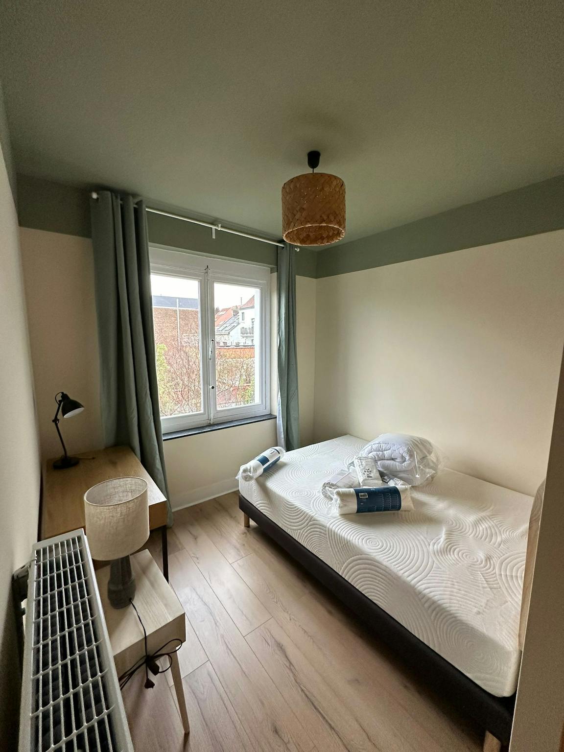 Appartement te  huur in Sint-Gillis 1060 730.00€ 1 slaapkamers 403.00m² - Zoekertje 795826