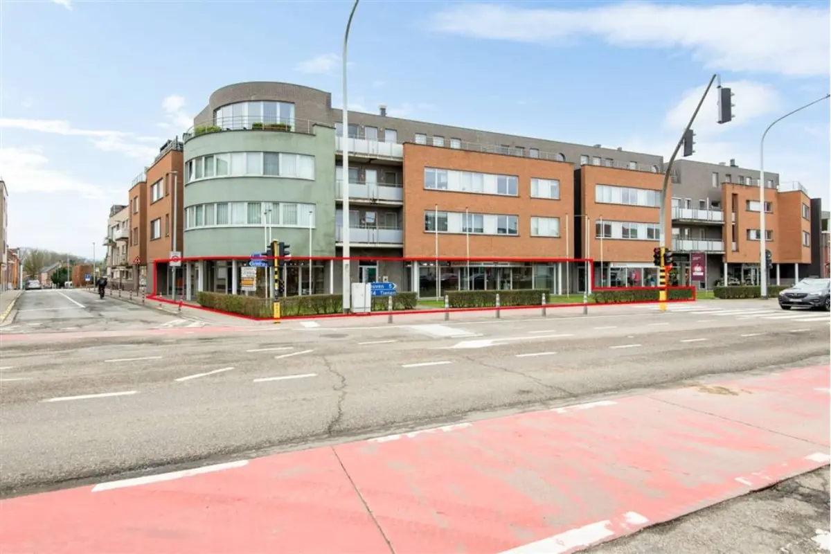 Handelszaak te  koop in Bierbeek 3360 1050000.00€  slaapkamers 628.00m² - Zoekertje 780912