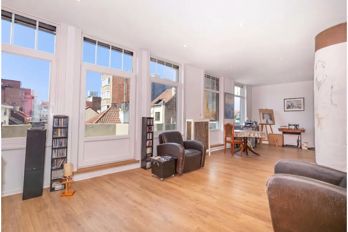 Appartement te  koop in Brussel 1000 335000.00€ 2 slaapkamers 95.00m² - Zoekertje 780696